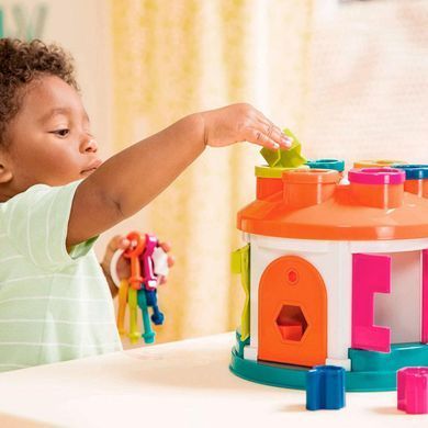 Развивающая игрушка сортер Умный домик (12 форм) Shape Sorter House Battat Lite BT4580Z