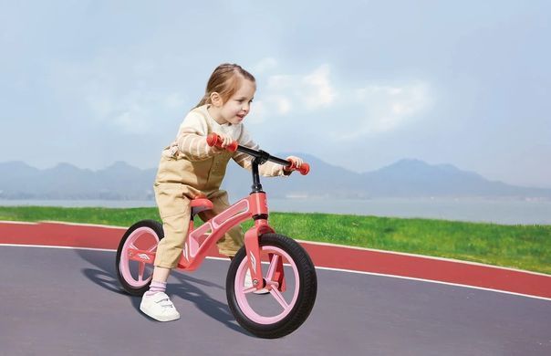 Дитячий двоколісний металевий біговел Hape E8653 рожевий 12"
