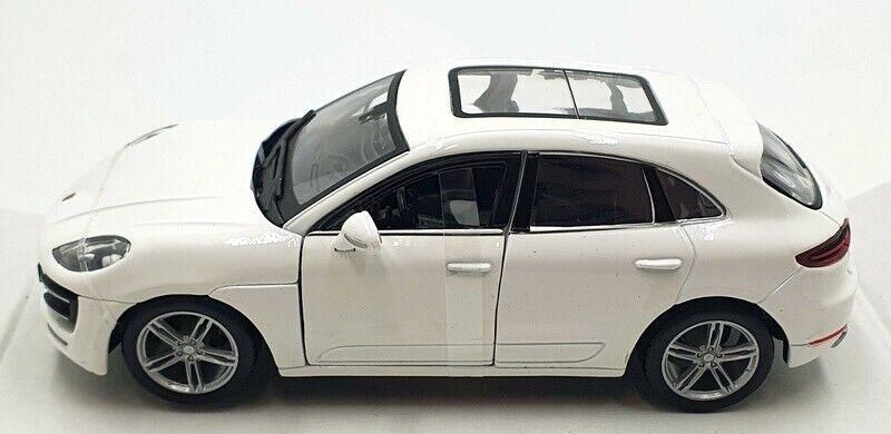 Модель автомобіля Porsche Macan (1:24, 19 см.) Bburago 18-21077 в асортименті