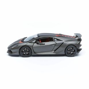 Металлическая машинка Lamborghini Sesto Elemento (1:24) Bburago 18-21061