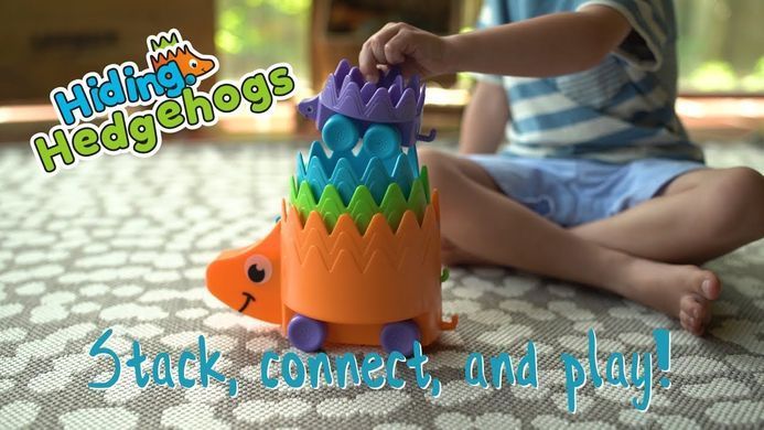 Пірамідка-каталка на колесах Їжачки Fat Brain Toys Hiding Hedgehogs F223ML