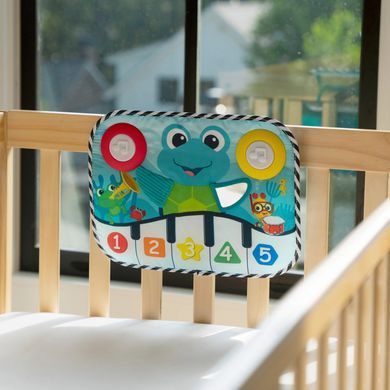 Музыкальная игрушка на кроватку Baby Einstein Neptune`s Kick and Explore 12926