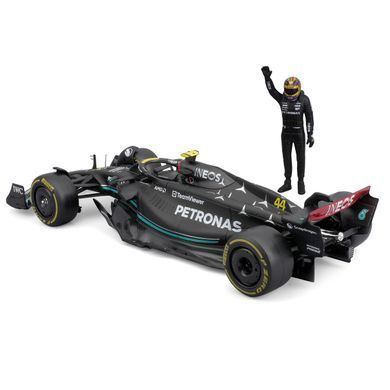 Металлическая машинка с фигуркой водителя Mercedes-AMG F1 W14 E Performance (1:24) Bburago 18-28037