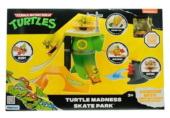 Уцінка Ігровий набір Черепашки-ніндзя Чумовий скейт-парк TMNT Turtle Madness Skate Park Funrise 71044