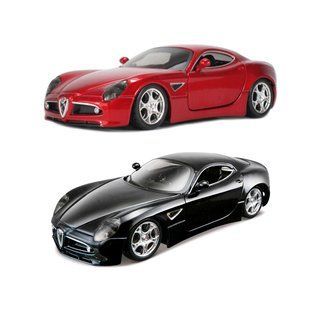 Автомодель 1/32 Alfa 8C Competizione (2007) серії Street Fire Bburago 18-43004 колір в асортименті