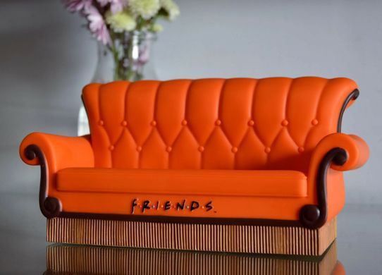 Скарбничка Помаранчевий диван із серіалу Друзі Friends Couch PVC Bank Monogram 47241