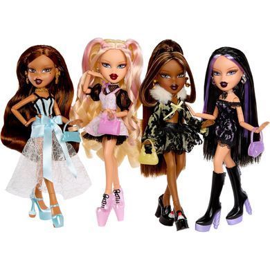 Игровой набор с куклой Bratz Stylin' Birthdayz Yasmin Doll MGA 596028 футболка для тебя&nbsp;
