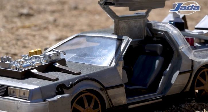 Металева машина 1/24 DeLorean Назад у майбутнє 3 Time Machine Jada Toys 253255073 зі світлом