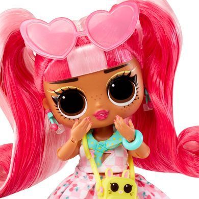 Игровой набор LOL Surprise! с куклой Cherry B.B. Tweens Core MGA 542575