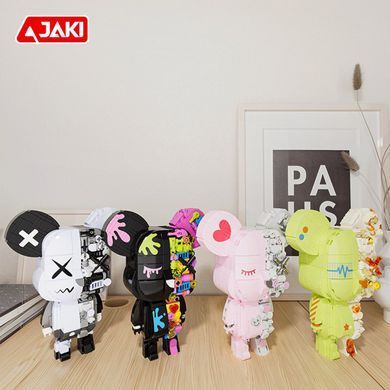 Конструктор JAKI Maker POP Magnet Bear серия Киберпанк мишки Магнитный вайб JK6250-1 черный