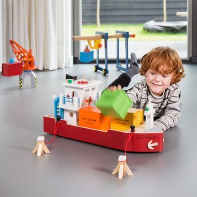 Дерев'яний ігровий набір Контейнерне судно з 4 контейнерами New Classic Toys 10900