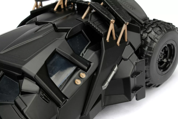 Металева машина Бетмобіль 1:24 Темного лицаря 2008 з фігуркою Бетмена Jada Toys 253215005