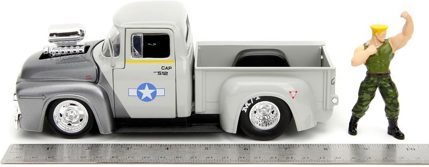 Металлическая машинка (1:24) Street Fighter 1956 года Ford F-100 с фигуркой Гайла Jada Toys 253255057