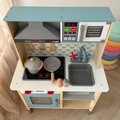 Деревянная игровая кухня со встроенной техникой Tooky Toy Wooden Kitchen Set TH870 звуковые и световые эффекты