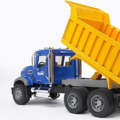 Іграшковий самоскид Bruder Toys Mack Granite Tip up truck 02815 масштаб 1/16