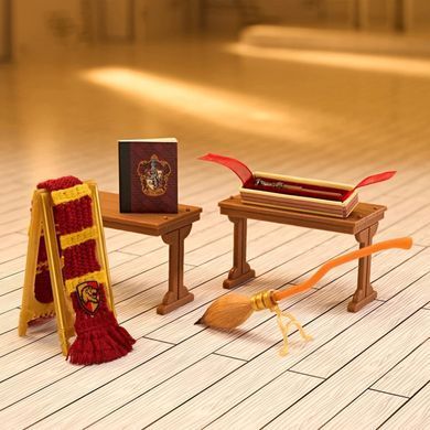 Игровой набор MGA's Miniverse Make It Mini Back to Hogwart Harry Potte 547150 Создай волшебные предметы