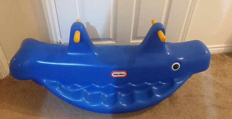 Трехместная детская качель Кит Blue Whale See Saw Teeter Totter Little Tikes 4879
