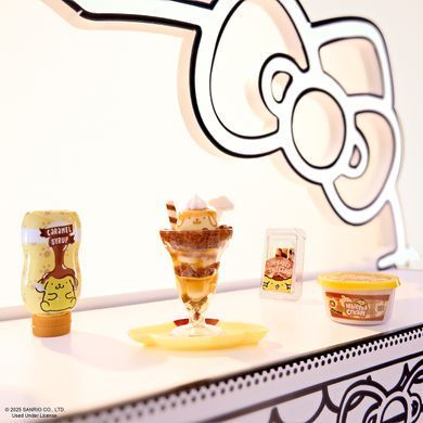 Игровой набор MGA's Miniverse Make It Mini Hello Kitty and Friends 547235