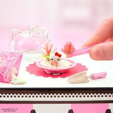 Игровой набор MGA's Miniverse Make It Mini Hello Kitty and Friends 547235