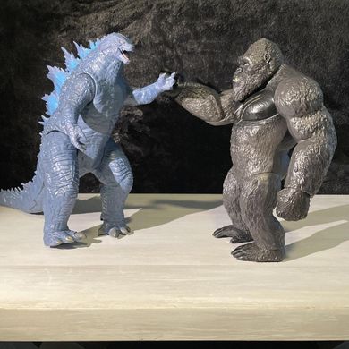 Уценка Гигантская коллекционная фигурка Giant Kong (28 см.) Godzilla vs. Kong Playmates 35562