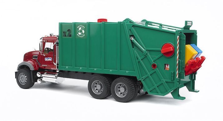 Грузовик мусоровоз MACK Granite (69 см) Bruder 02812