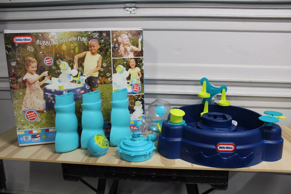 Водный столик для мыльных пузырей и пены FOAMO 3в1 Water Table Little Tikes 656033