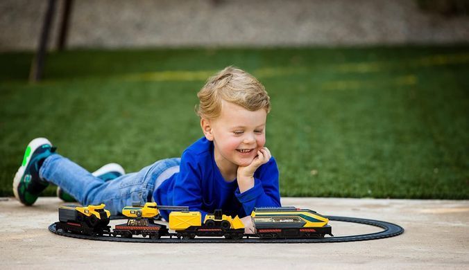 Залізниця CAT Будівельний експрес з міні-технікою Little Machines Power Tracks Train Set Funrise 82949 зі світлом