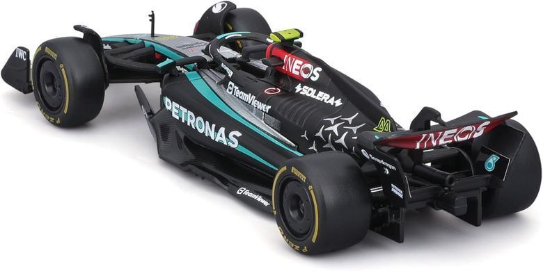 Металлическая машинка Mercedes-AMG F1 W15 Performance (2024) (1:43) Bburago 18-38208